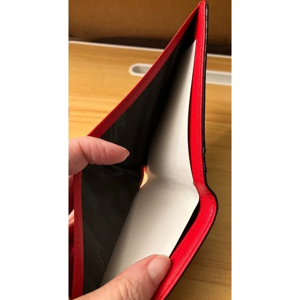 Runbox Mens Bifold Wallet Carbon Fiber Red Leather Interior RFID AirTag Holder